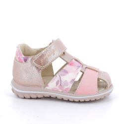 1363511 Primigi sand�le